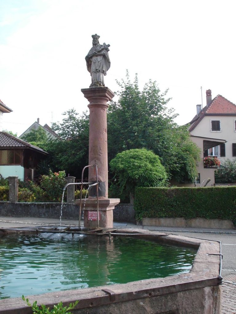 mairie wattwiller -Fontaine
