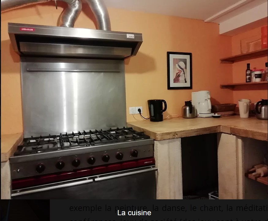 GITE LA SCIERIE CUISINE 2